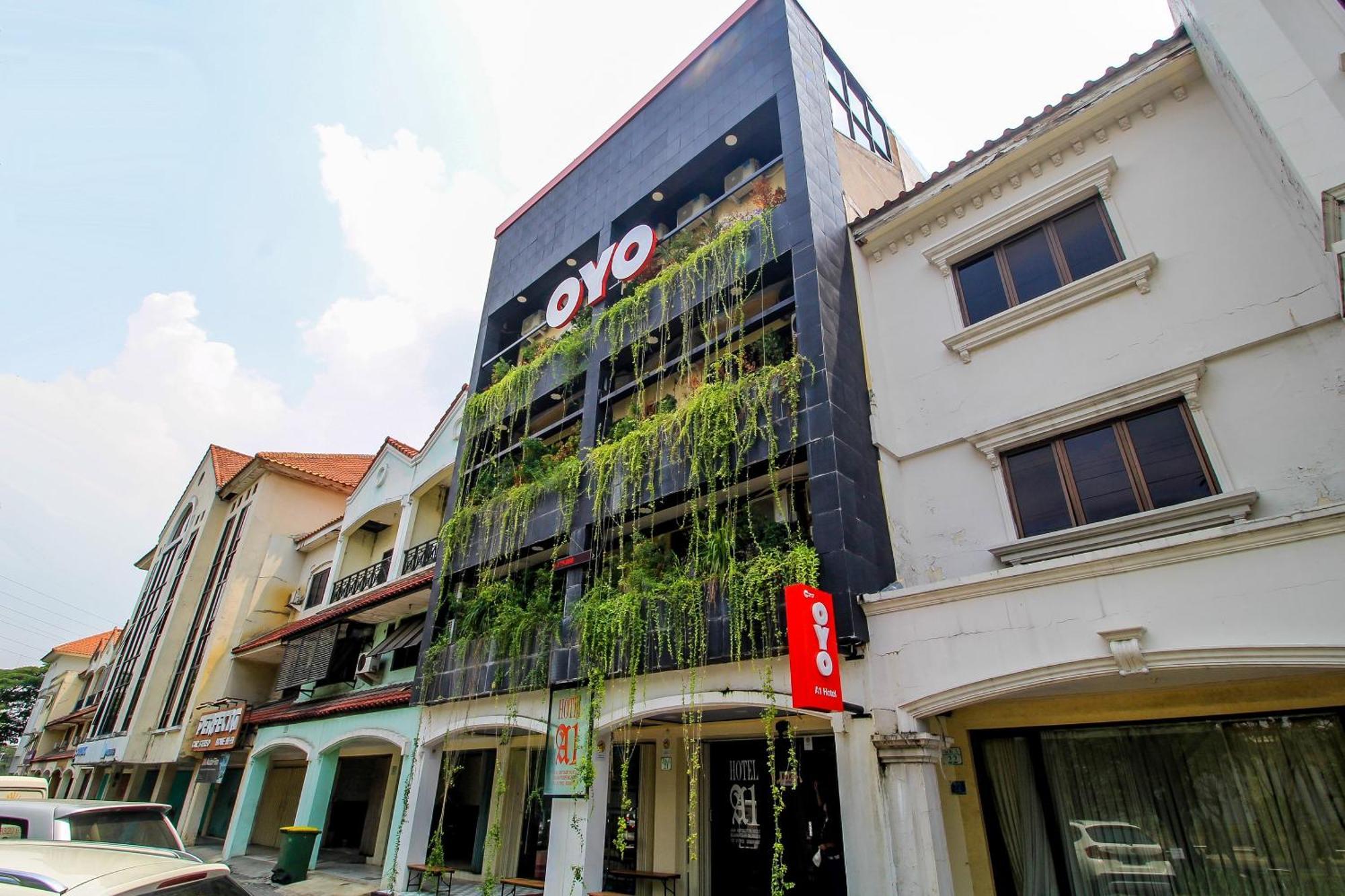 Super Oyo Capital O 217 A1 Hotel Surabaja Zewnętrze zdjęcie